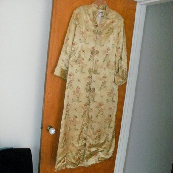 Vintage SOLZ SQUIRREL Chinese Golden Satin Brocade Dress Gown Robe Frog Buttons - Picture 2 of 10